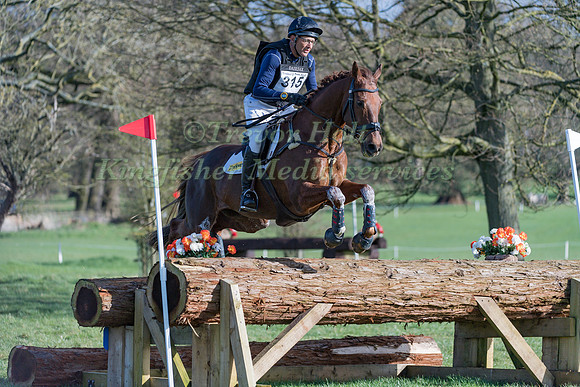 BILL LEVETT  RIDING  LASSBAN DIAMOND LIFT