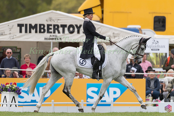 JONELLE PRICE (NZL) AND FAERIE DIANIMO