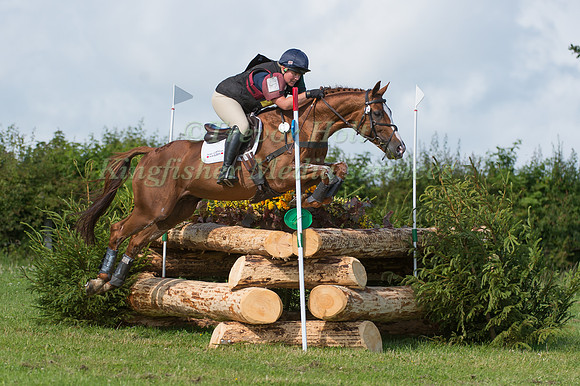 Julie Lawson (GBR) riding PrimitIVe Faerie Tale