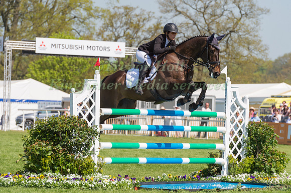 CAROLINE POWELL (NZL) RIDING  ON THE BRASH