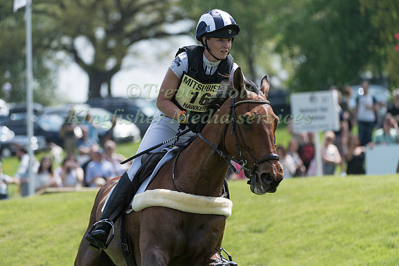 ALICIA HAWKER  (GBR) RIDING  CHARLES RR