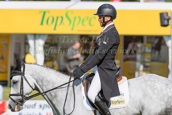 ANDREW  NICHOLSON (NZL) AND ANDREA BT4