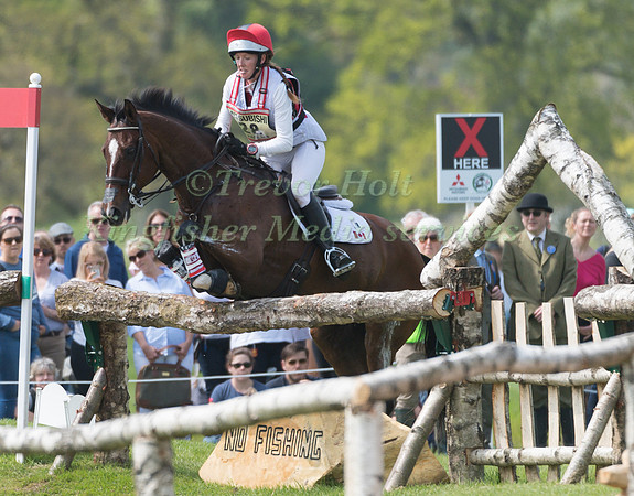 SELENA O'HANLON (CAN) RIDING  FOXWOOD HIGH