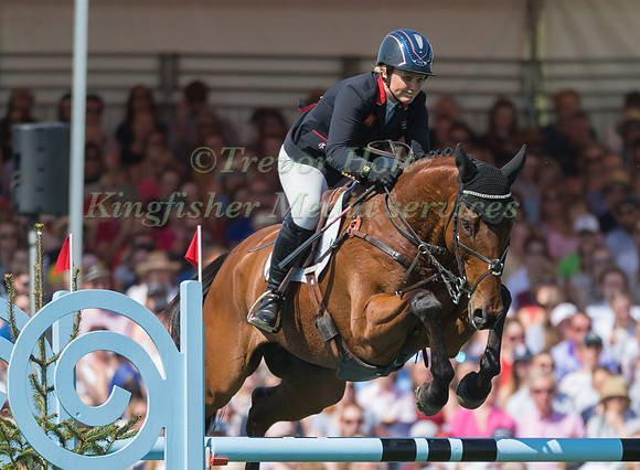 GEMMA TATTERSALL (GBR) RIDING  ARCTIC SOUL