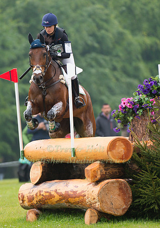 Arianna Schivo (ITA) riding Quefira De L' Ormeau