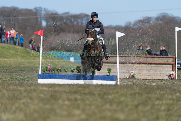 ROBERTO SCALISI RIDING ALAMEIN