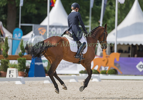 FRANCESCA REID-WARRILOW (GBR) AND DOLLEY WHISPER