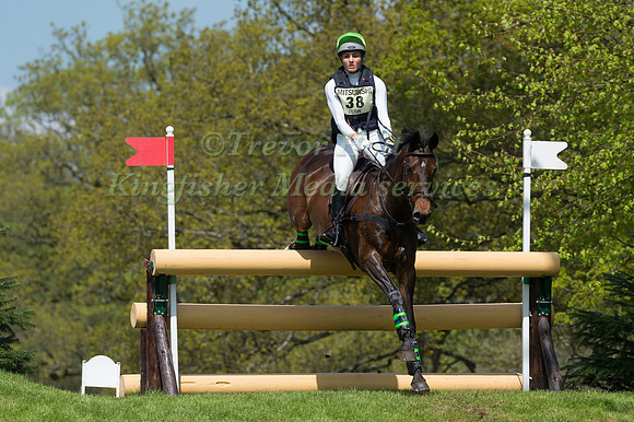 DANIELLE DUNN  (GBR) RIDING  ZOCARLA BLH