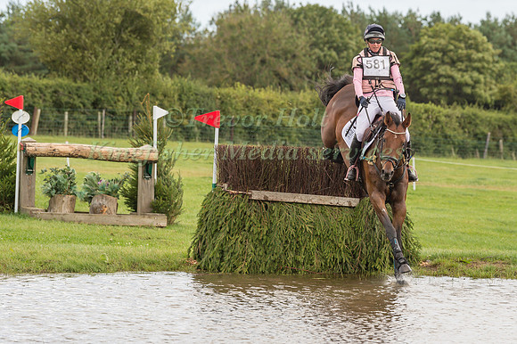 GEORGIE SPENCE RIDING  FELOUPE