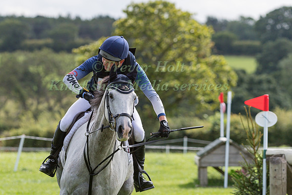 ALEX HOLMAN RIDING  CARRICK DIAMOND BARD