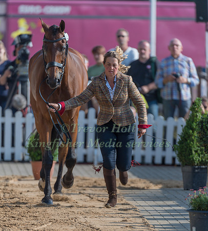 KITTY KING (GBR) AND CEYLOR L A N