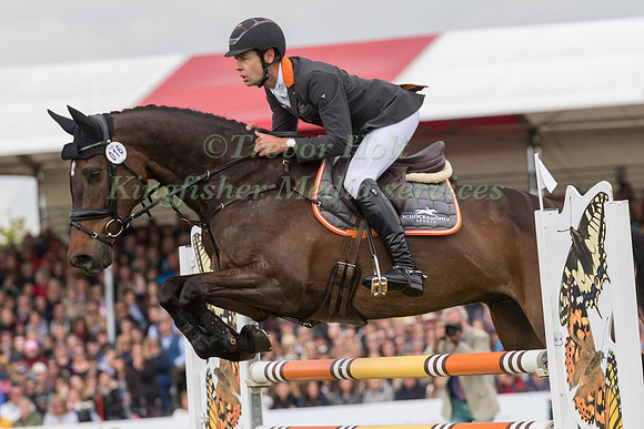 Christopher Burton (AUS) and  Graf Liberty
