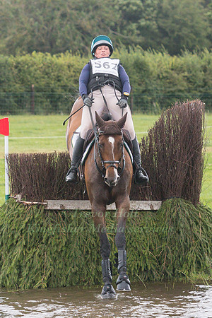 SELINA MILNES RIDING  VIVENDI TIME