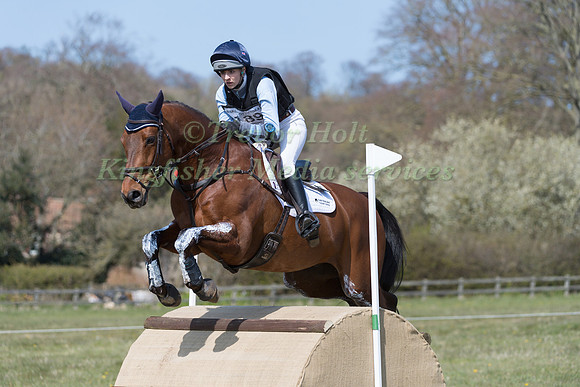 LAUREN INNES RIDING GLOBAL FISION M