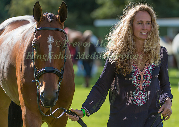 Jodie Amos (GBR) and  Wise Crack