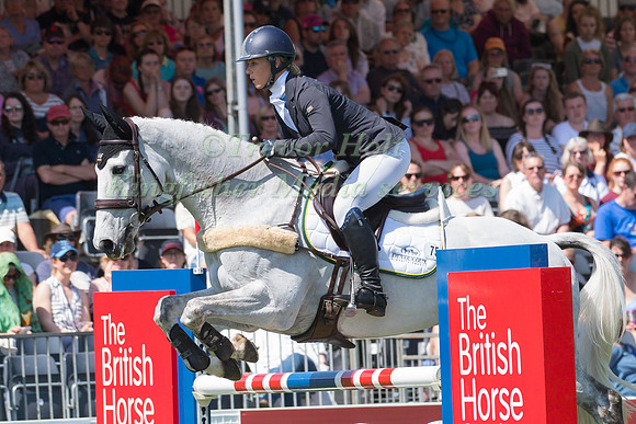 DANI EVANS (GBR) RIDING  SMART TIME