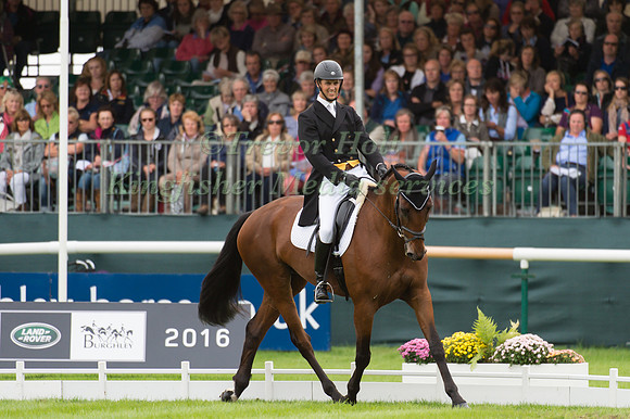 GUBBY LEECH (GBR) RIDING XAVIER