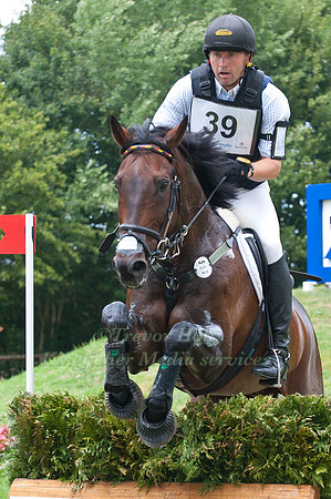 Andreas Dibowski and Euroridings Butts Leon