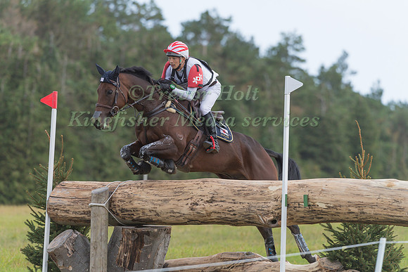 TOSHIYUKI TANAKA AND SWIPER JRA