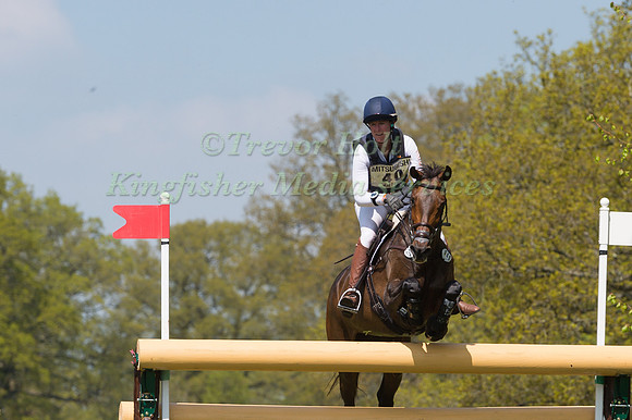 LAUREN KIEFFER (USA) RIDING  VERONICA