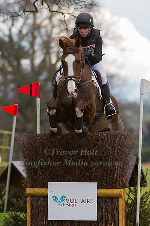 SAMMI BIRCH (AUS) RIDING  THE COURT JESTER