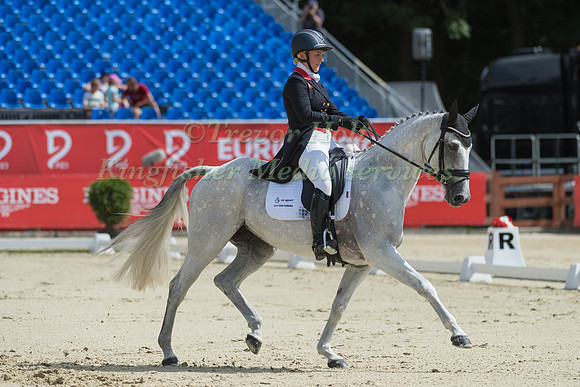 GEMMA TATTERSALL (GBR) AND  QUICKLOOK V