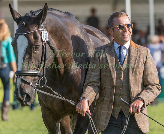 BEN HOBDAY (GBR) AND HARELAW WIZARD