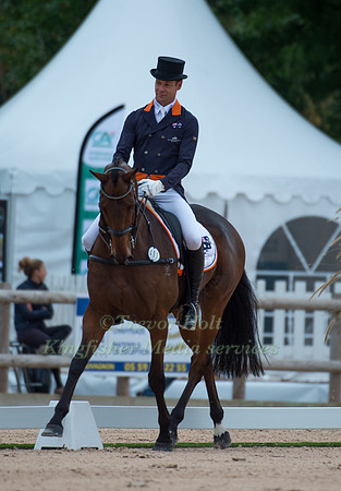 Christopher Burton AUS)  riding TS Jamaimmo