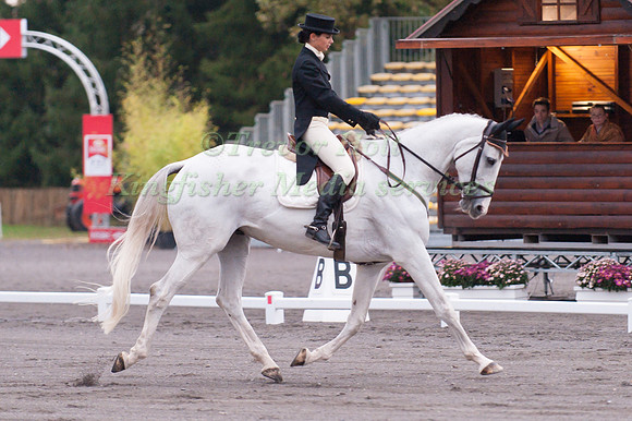Victoria Sarthou and Podium Du Relais