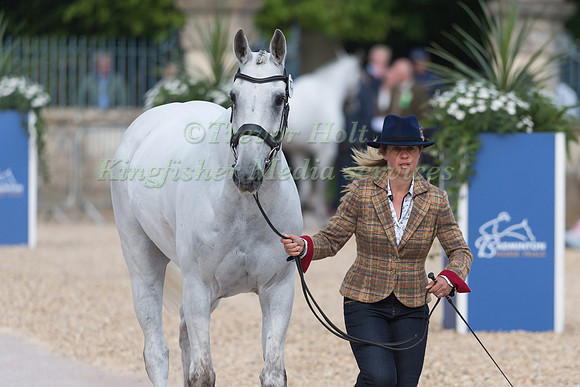 Kitty King (GBR) and Vendredi Biats