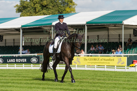 KERRY VARLEY (GBR) RIDING BLUESTONE LUKE