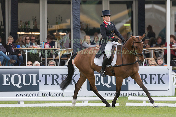 PIPPA FUNNELL (GBR) AND BILLY WALK ON