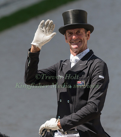 MARK TODD (NZL) AND LEONIDAS II