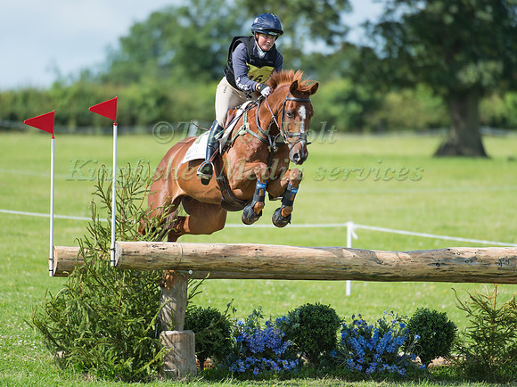 Piggy French (GBR) riding Morswood
