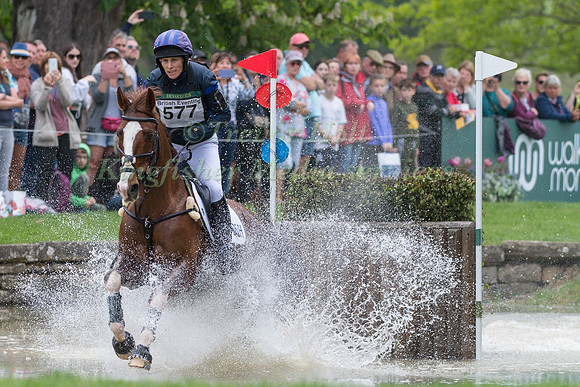 ZARA TINDALL RIDING  CLASS AFFAIR