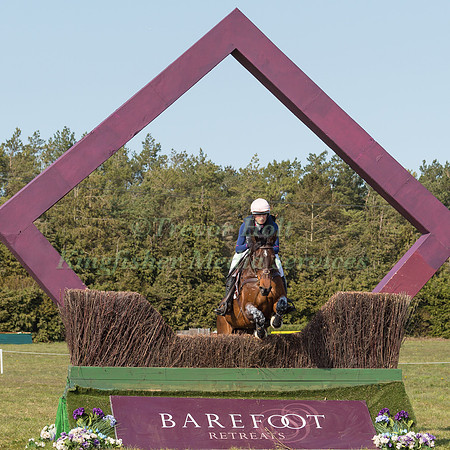 CAROLINE HARRIS RIDING FALKO TH