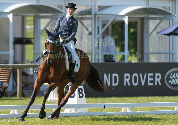Arianna Schivo (ITA) riding Quefira De L' Ormeau