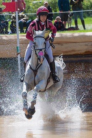Emma Hyslop-Webb (GBR) and  Waldo III