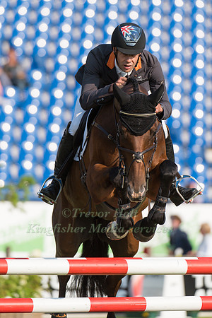 Christopher Burton (NZL) and Nobilis 18