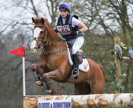 EMILY KING RIDING DARGUN