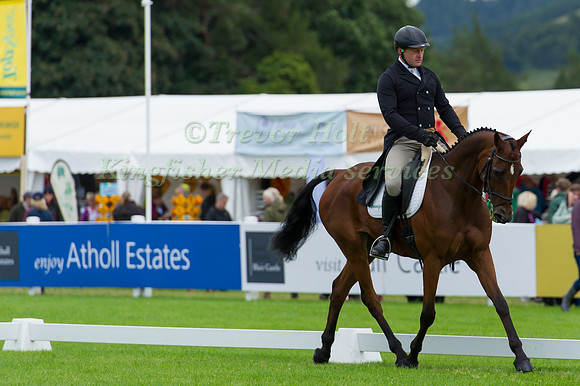 ANTHONY CLARK (GBR) RIDING CRAMBAMBOLI
