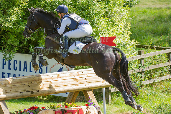 Nicola Wilson and Opposition Buzz