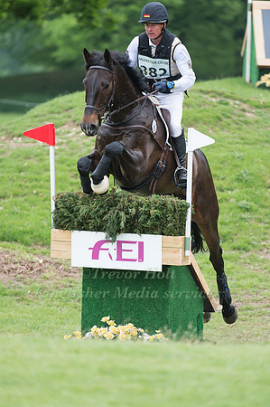 Peter  Thomsen (GER) riding  Caspar 228