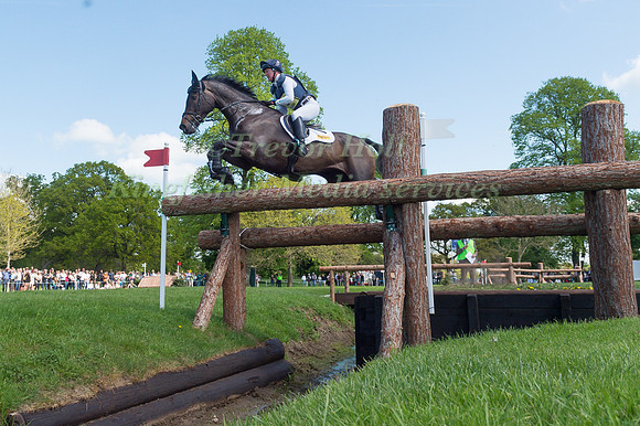 Nicola Wilson (GBR) and J L Dublin