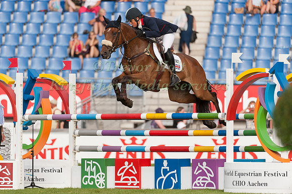 Pippa Funnelll and Mirage d' Elle