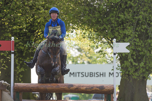 EMILIE CHANDLER (GBR) RIDING  COOPERS LAW