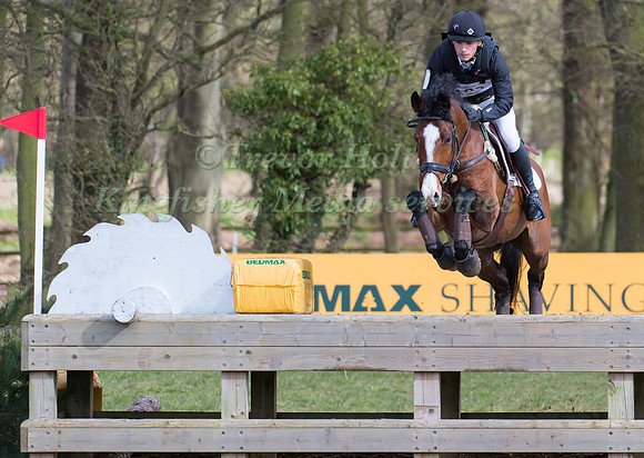 Niklas Bschorer riding Tom Tom Go III