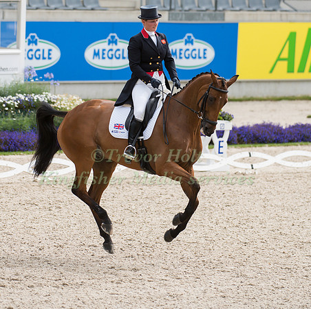 Zara Tindall (GBR) and High Kingdom