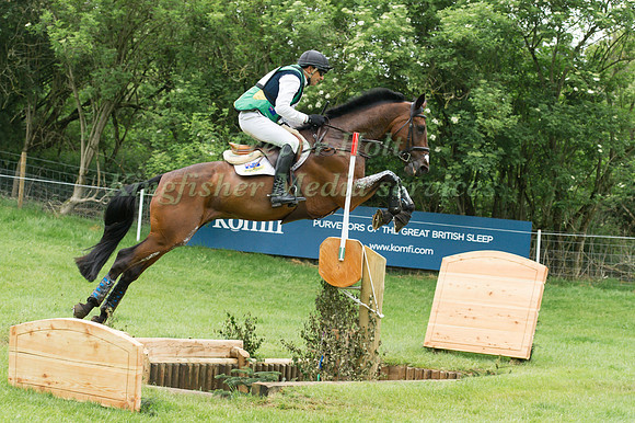 Bill  Levett (AUS) riding Shannondale Titan