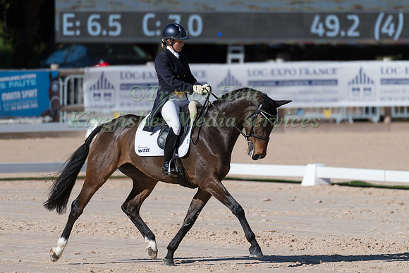 KIRSTY JOHNSTON (GBR) AND CLASSIC VI